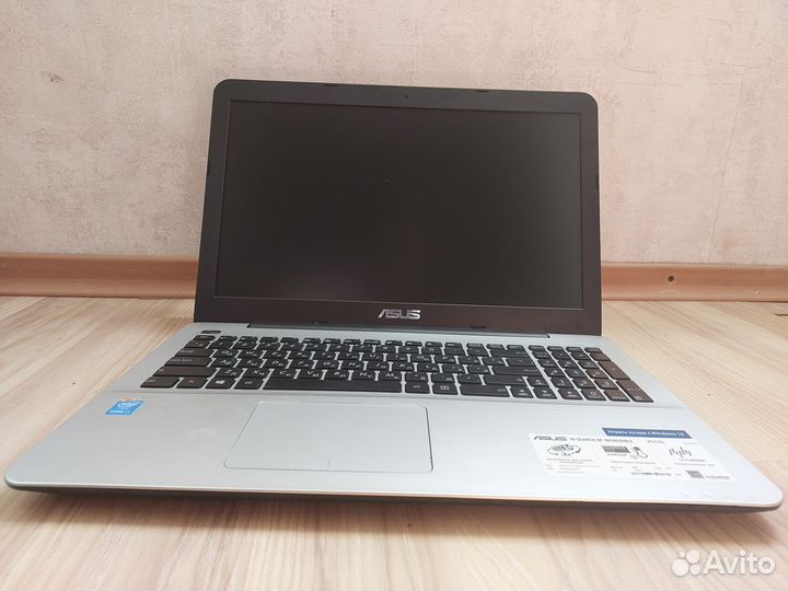 Ноутбук asus X555L