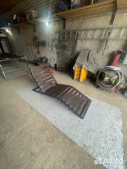 Шезлонг лежак