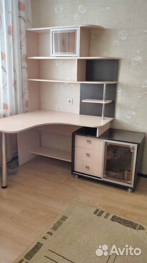 Школьный уголок