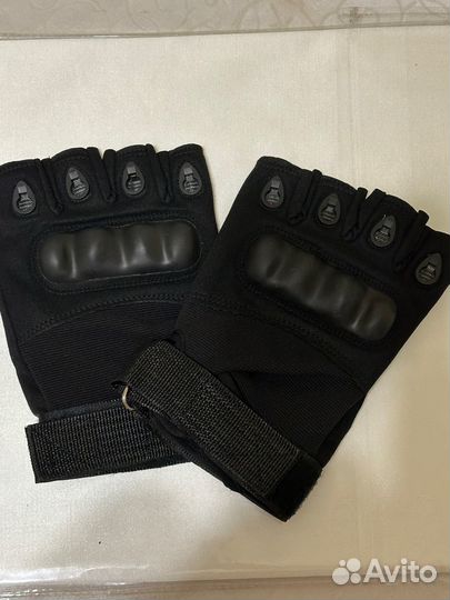 Перчатки без пальцев