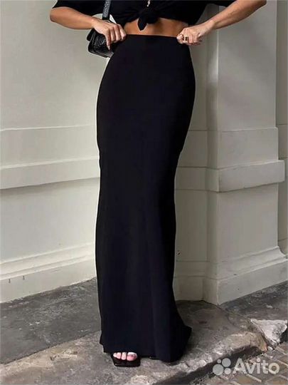 Длинная чёрная юбка