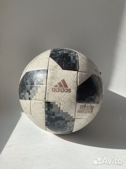Футбольный мяч adidas telstar fifa 2018