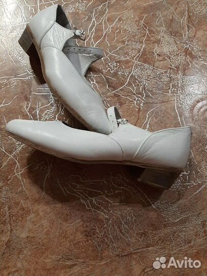 Туфли для народного танца