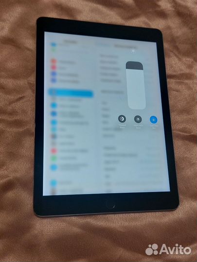 iPad pro 9.7 32 gb wifi +cellular(авито доставка )