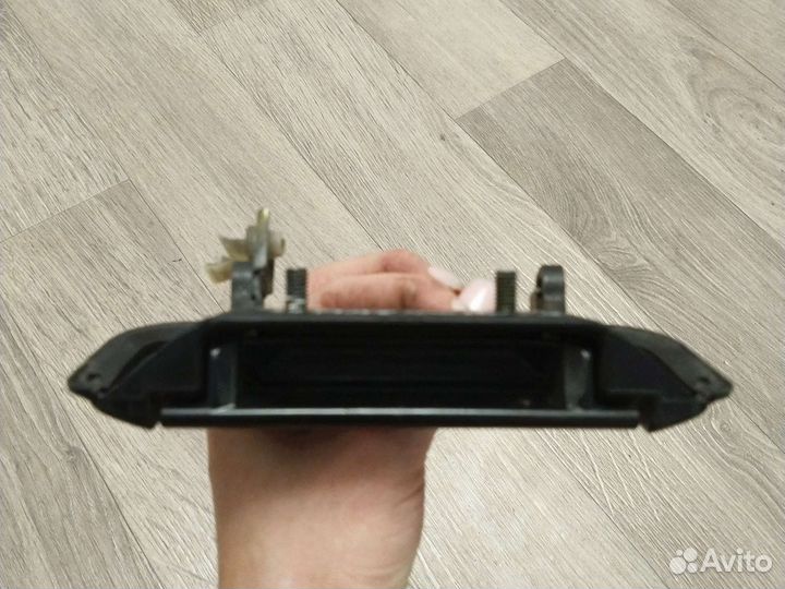 Ручка двери задней левой Mitsubishi Pajero Sport 1