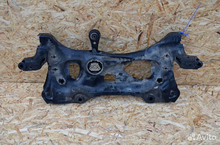 Подрамник передний Volkswagen Golf MK7 2013