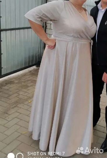 Вечернее платье на выпускной, на роспись