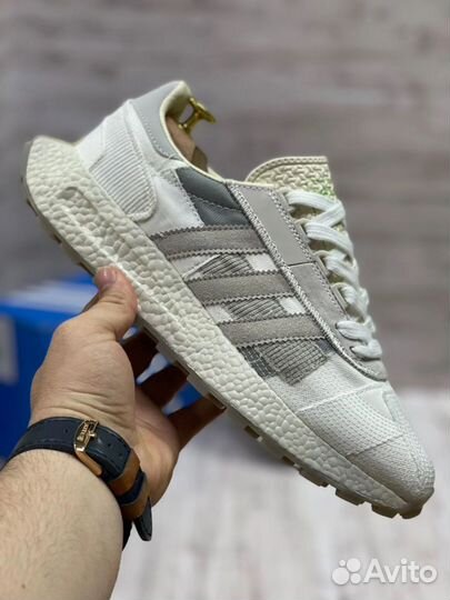 Кроссовки Adidas Retropy