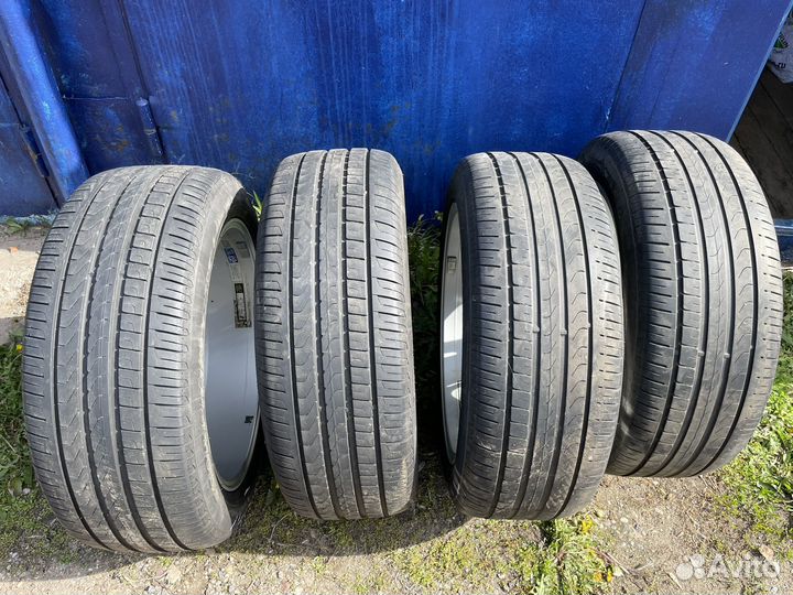 R20 Rays Versus Variance V.V.5.2S + Pirelli 265/45