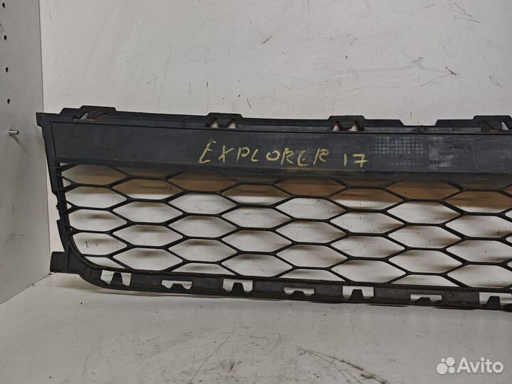 Решетка радиатора Ford Explorer V