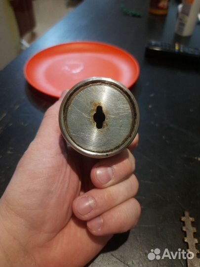 Замок навесной старинный