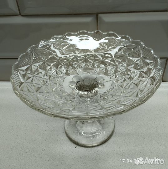 Ваза для фруктов на ножке СССР. Стаканы Корея