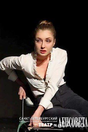 Педагог по актерскому мастерству и речи