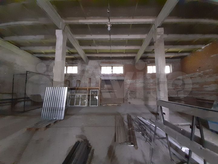 Склад, 300 м²