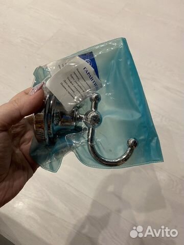 Крючок настенный