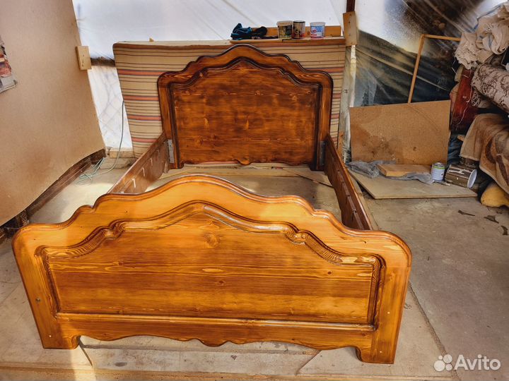 Кровать двухспальная