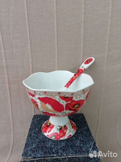 Креманка на ножке