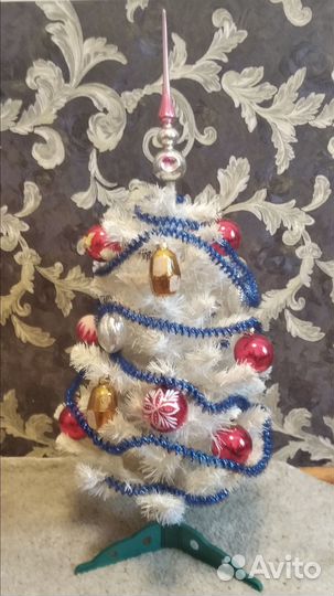 Елка новогодняя искуственная с игрушками