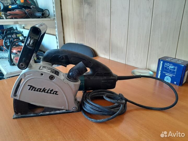 Штроборез makita