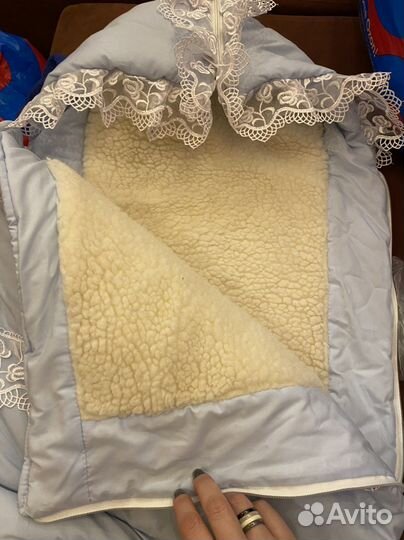 Конверт и одеяло на выписку и гулять в коляске