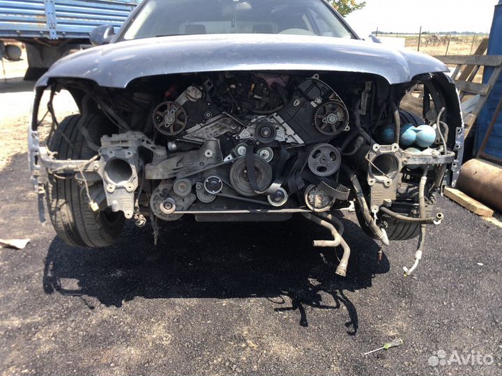 Двигатель в разборе Audi a8 d3 4.2 bfm