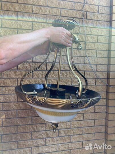 Люстра потолочная. Новая