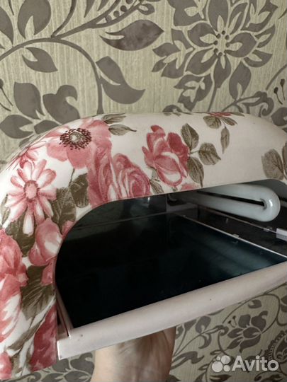 Лампа для сушки ногтей