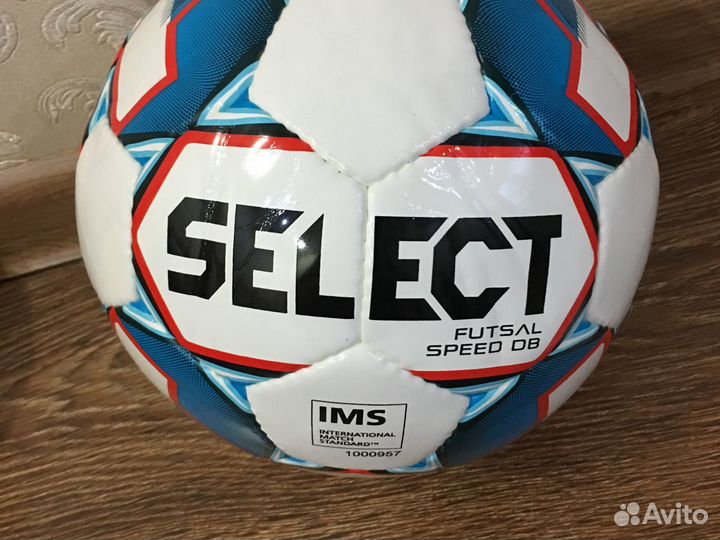 Футбольный футзальный мяч профессиональный select