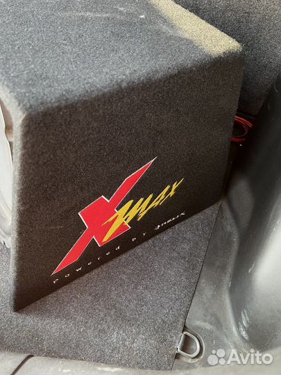 Сабвуфер Helix Xmax 300A