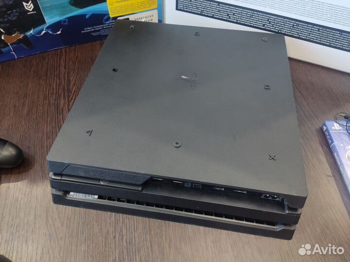 PS4 Pro 1Tb 7208B+куча игр