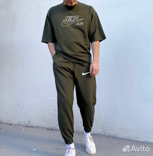 Летний костюм Nike штаны+футболка