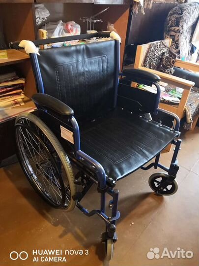 Инвалидная коляска. Новая. Ширина 56см