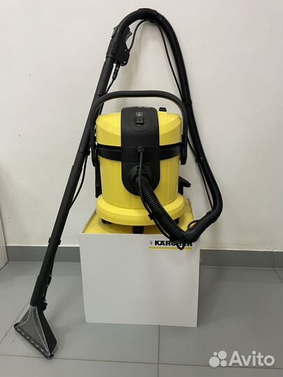 Моющий пылесос Karcher SE 4001
