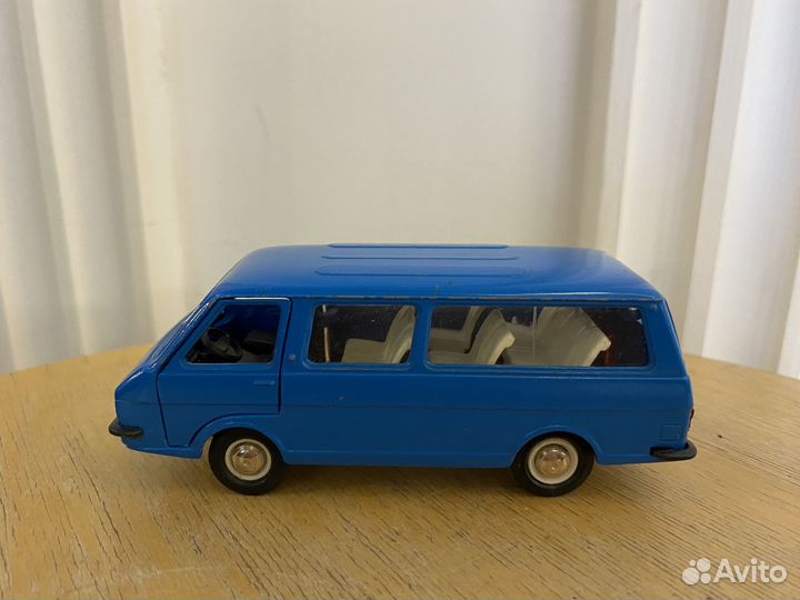 Модель 1:43 Раф RAF СССР