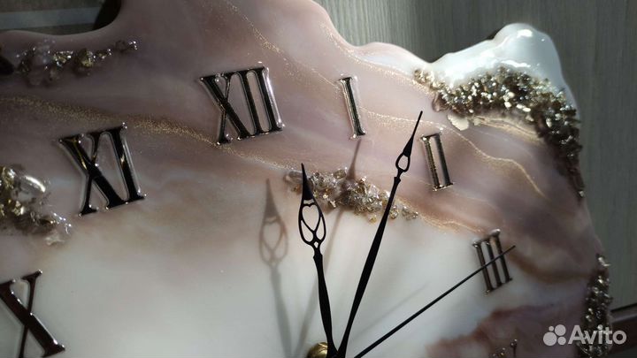 Часы из эпоксидной смолы