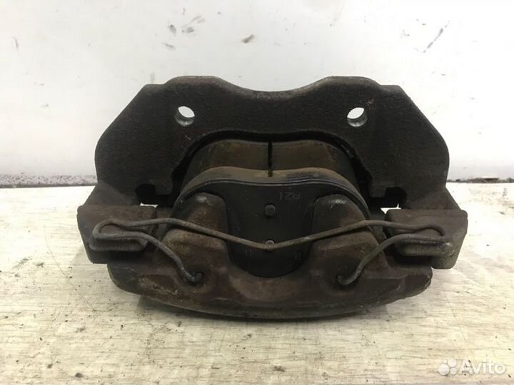 Суппорт передний правый Mazda 3 BK 2007