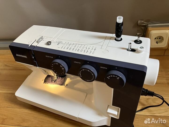 Janome Швейная машинка