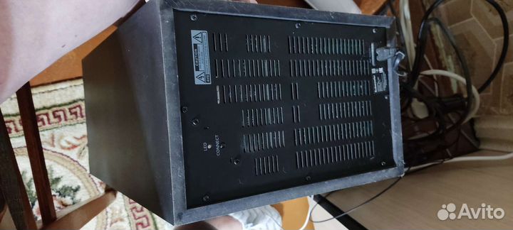 Саундбар, сабвуфер и пульт philips