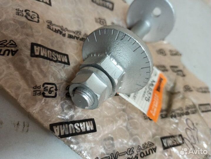 Болт эксцентрик Toyota Land Cruiser 100 1998-2007