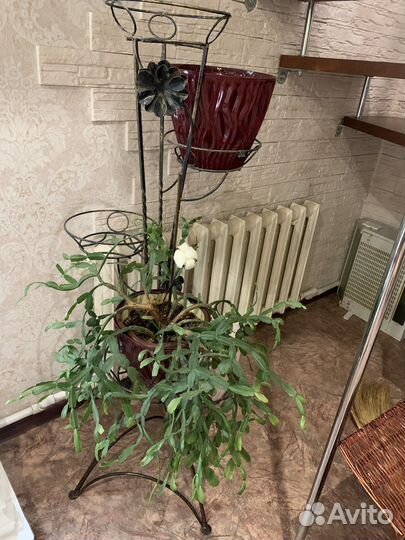 Подставка для цветов