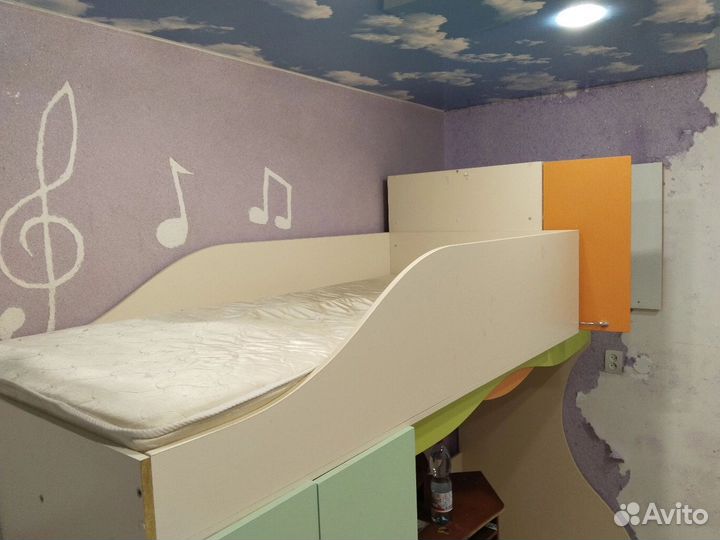 Детская кровать чердак со шкафом