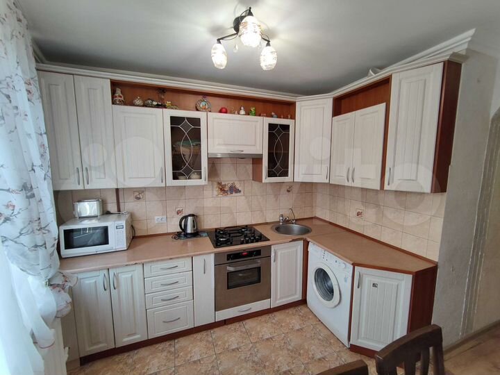 2-к. квартира, 60 м², 3/5 эт.