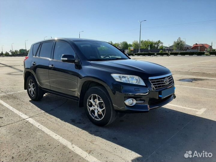 Toyota RAV4 2.0 CVT, 2011, 180 000 км