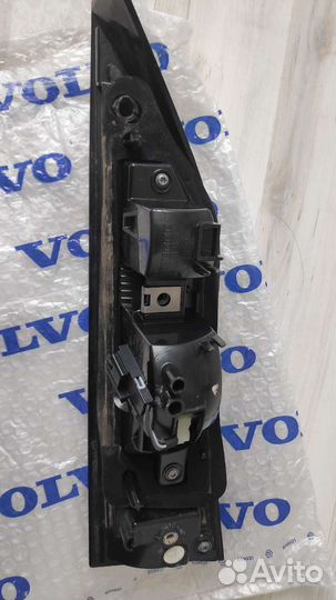 Фонарь задний на крышку багажника volvo v90