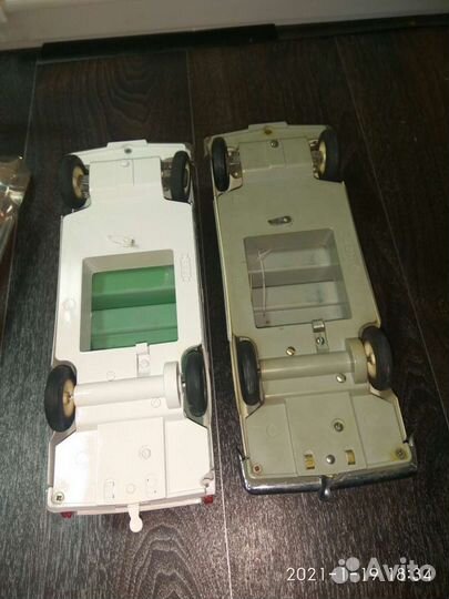 Модель газ24 Пластик СССР цена за две