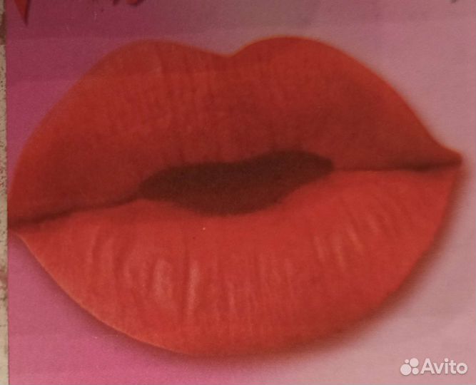 Чашка с блюдцем. Чайная пара Поцелуй