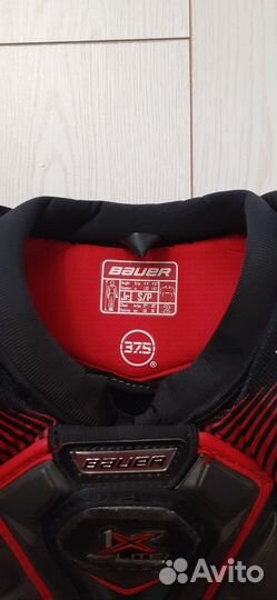 Нагрудник хоккейный bauer