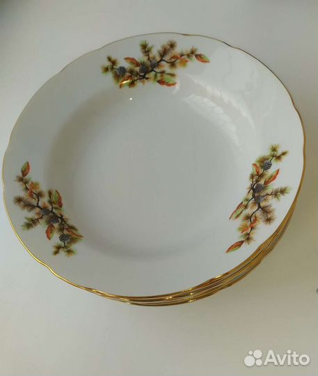 Тарелки Япония Шишки столовые