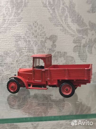 Модель грузовика СССР