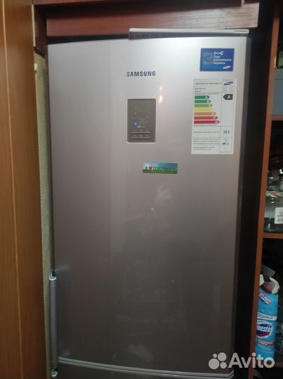 Холодильник Samsung RL-34 egps